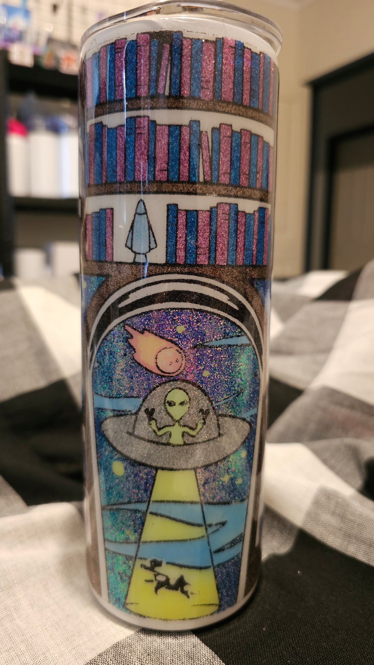 Alien Glow in the dark tumbler