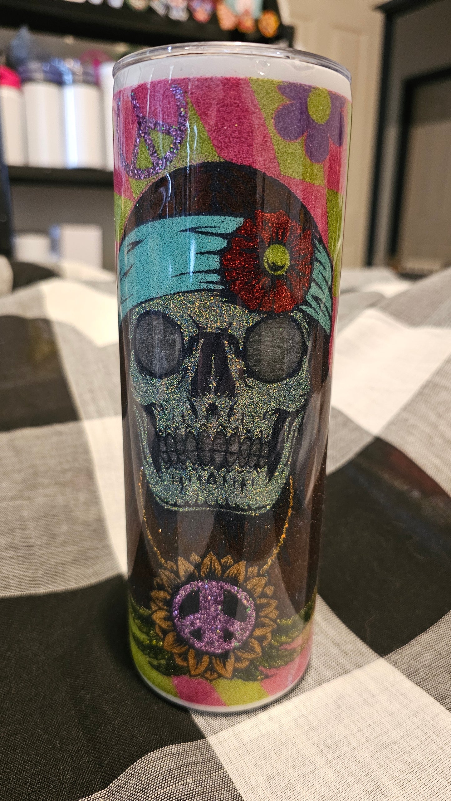 The Hippie skull tumbler